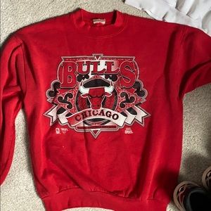 Bulls Men’s Crew Neck Size Small